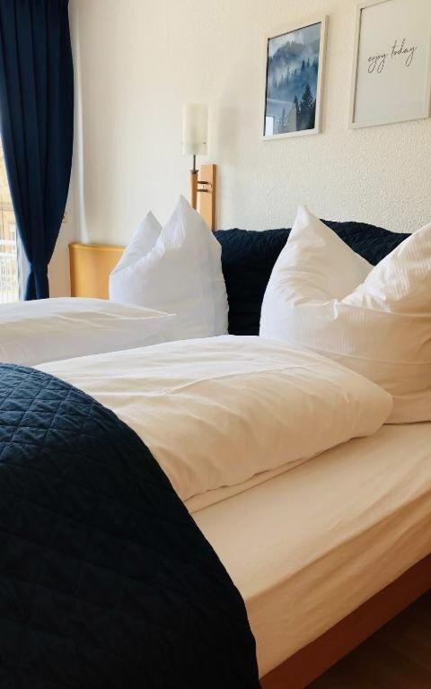 Am Landhaus - Gaestezimmer Walsheim Eksteriør bilde
