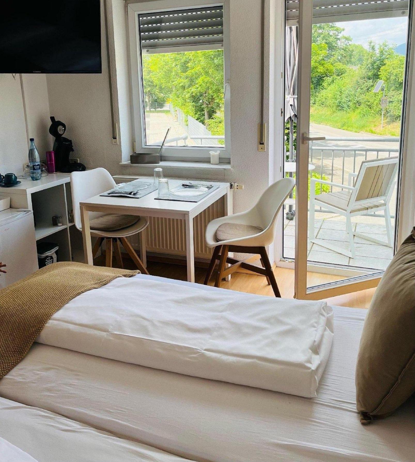 Am Landhaus - Gaestezimmer Walsheim Rom bilde